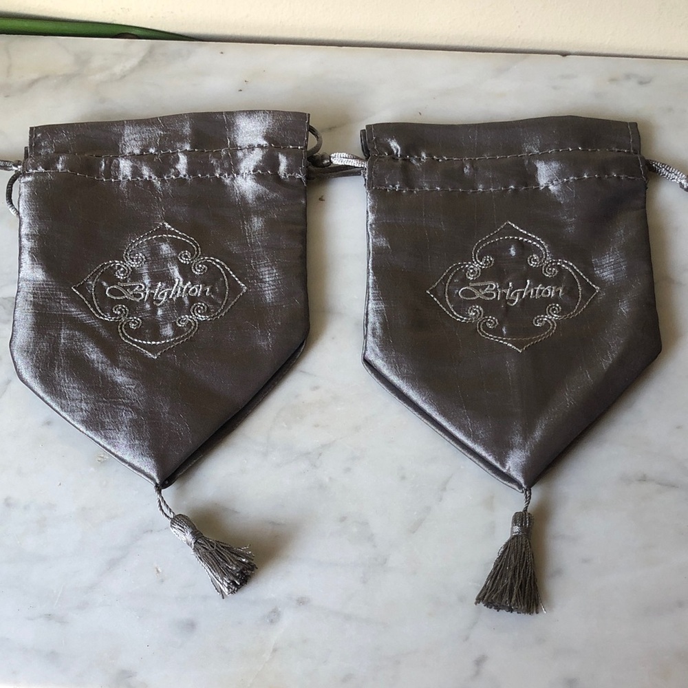 BRIGHTON RARE Small grey drawstring pouches with tassels